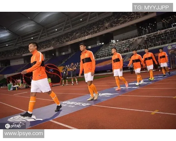 武汉羽毛球队包夹战术分析与得失总结探讨